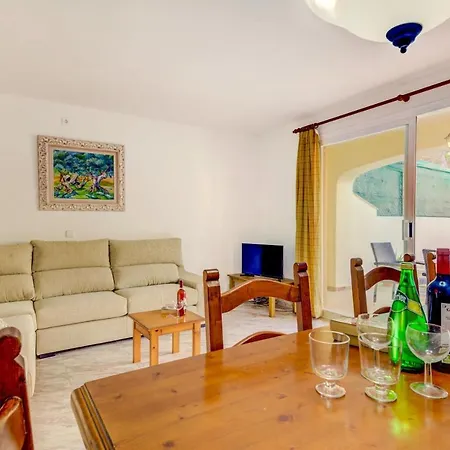 Beautiful Bauza Private Pool Gardens 4 Bedrooms